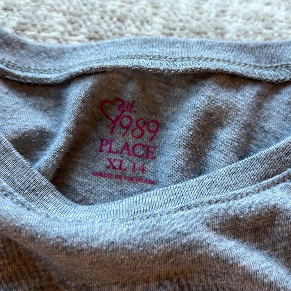 Children’s place long sleeve T shirt laugh size XL (14)